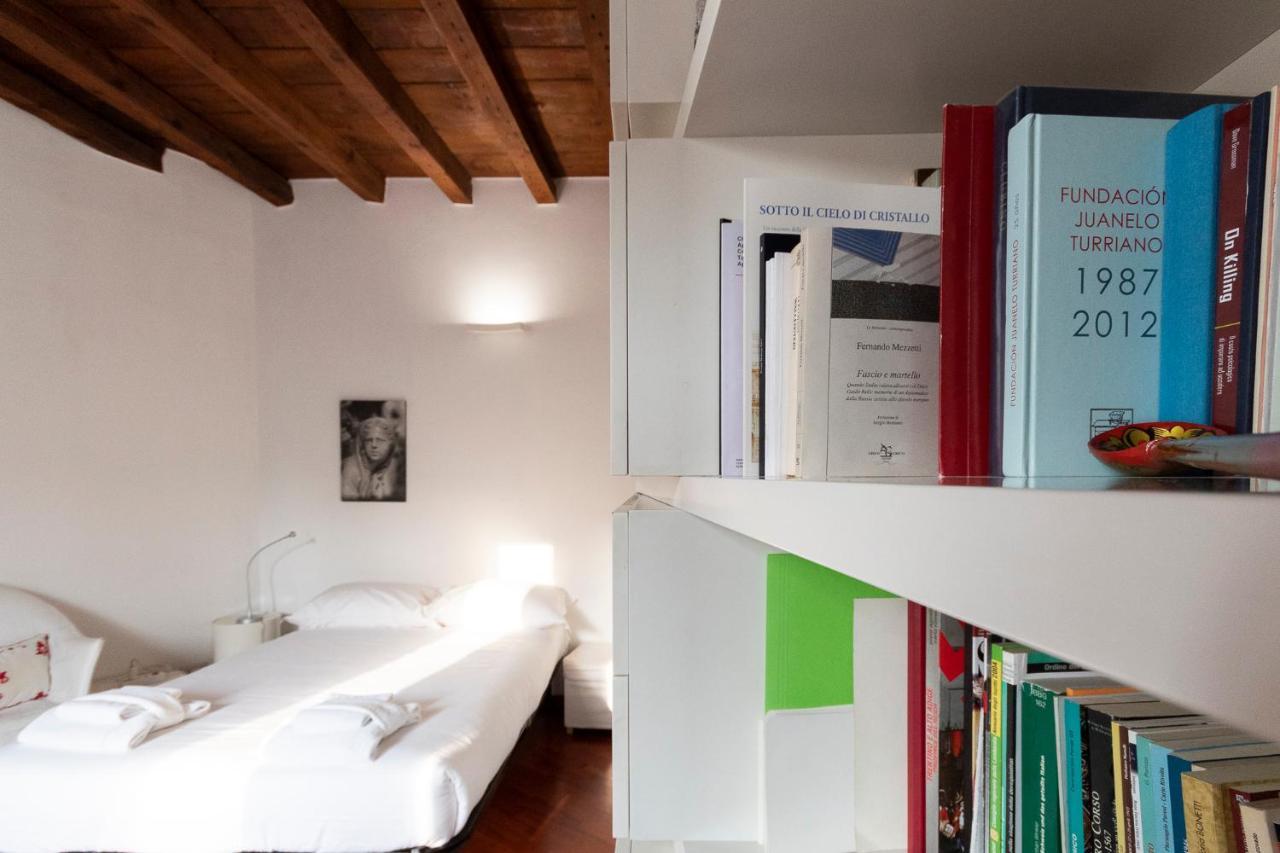 Anfiteatro Apartment In Brera ミラノ エクステリア 写真