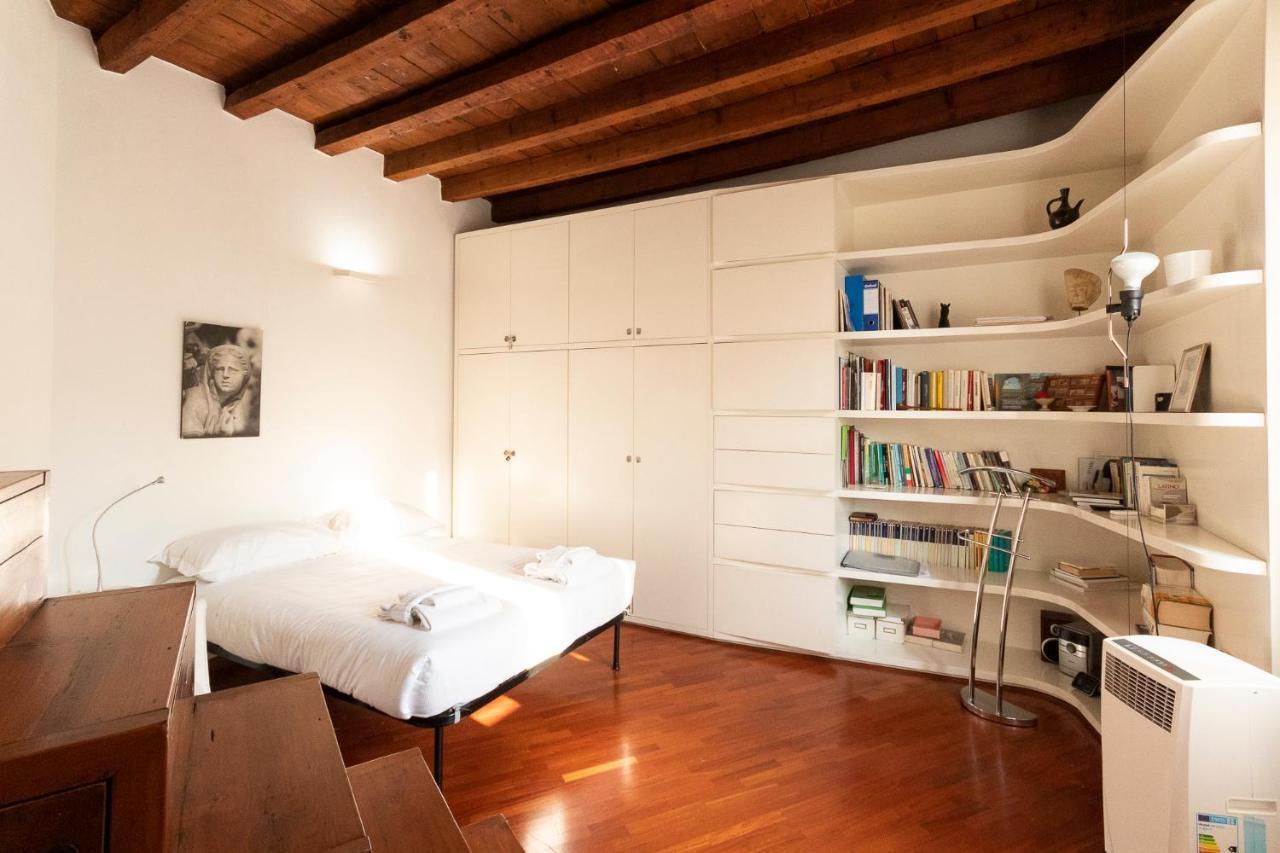 Anfiteatro Apartment In Brera ミラノ エクステリア 写真