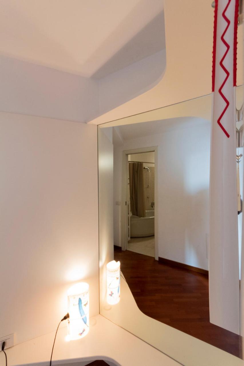 Anfiteatro Apartment In Brera ミラノ エクステリア 写真