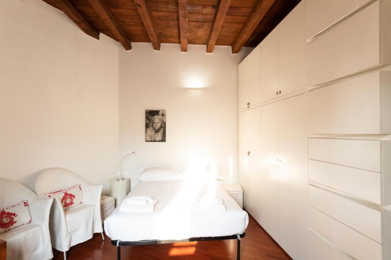 Anfiteatro Apartment In Brera ミラノ エクステリア 写真