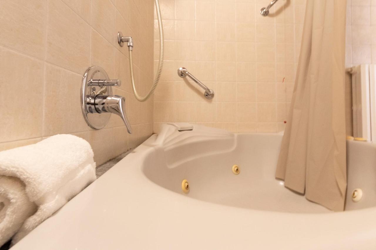 Anfiteatro Apartment In Brera ミラノ エクステリア 写真